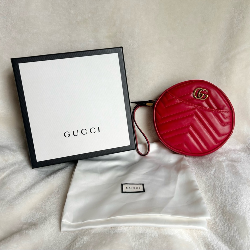 Gucci Calfskin Matelasse GG Marmont Round Wristlet